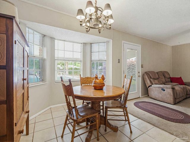 8375 Strasburg Rd, Pensacola, FL 32514