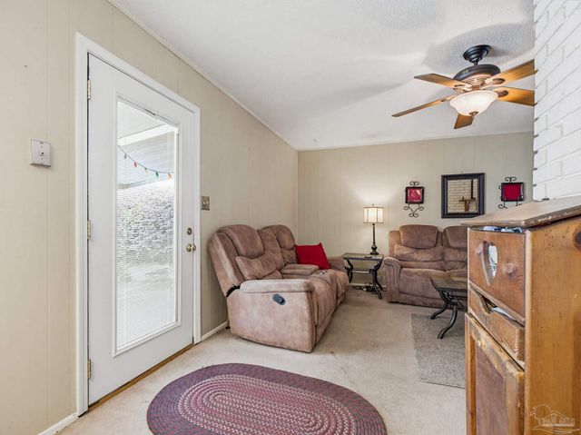 8375 Strasburg Rd, Pensacola, FL 32514