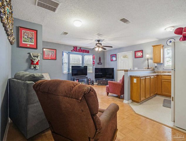 8375 Strasburg Rd, Pensacola, FL 32514