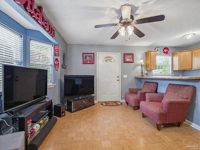 8375 Strasburg Rd, Pensacola, FL 32514