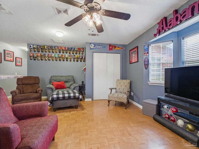 8375 Strasburg Rd, Pensacola, FL 32514