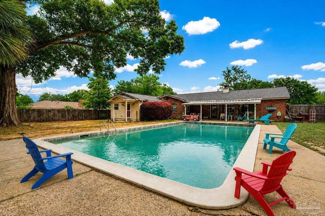 8375 Strasburg Rd, Pensacola, FL 32514
