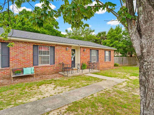 8375 Strasburg Rd, Pensacola, FL 32514