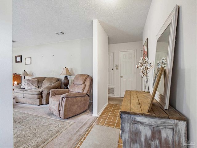 8375 Strasburg Rd, Pensacola, FL 32514