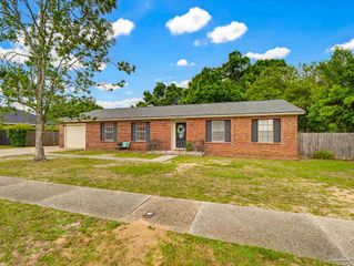8375 Strasburg Rd, Pensacola, FL 32514