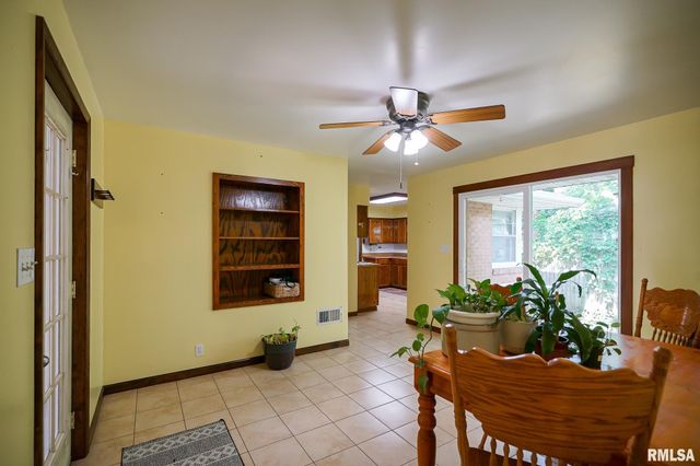 1316 E BEACH Street, Peoria, IL 61615
