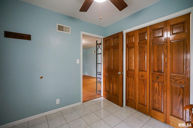 1316 E BEACH Street, Peoria, IL 61615