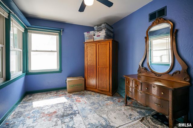 1316 E BEACH Street, Peoria, IL 61615
