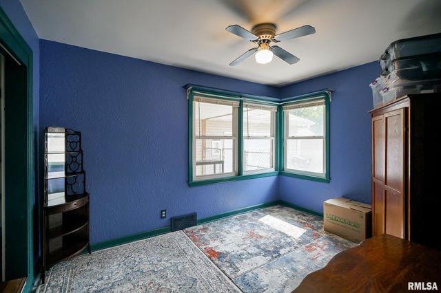 1316 E BEACH Street, Peoria, IL 61615