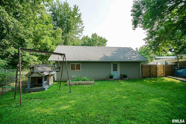 1316 E BEACH Street, Peoria, IL 61615