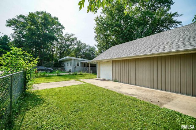 1316 E BEACH Street, Peoria, IL 61615