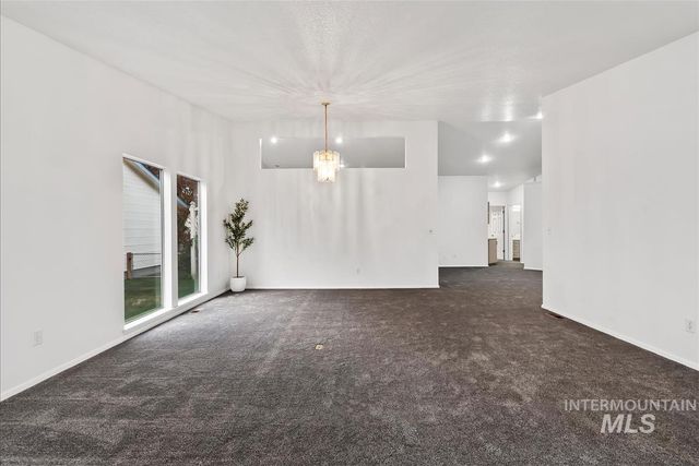 8359 W Willowdale Dr, Garden City, ID 83714