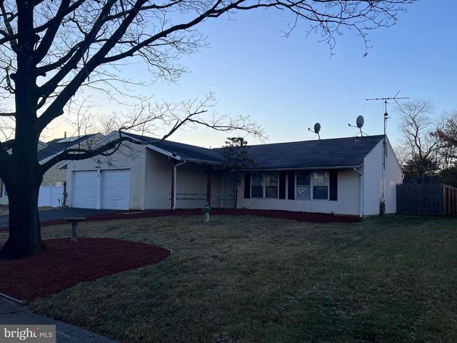 537 FOUR MILE BRANCH RD, Sicklerville, NJ 08081