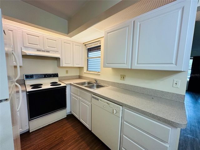 1568 NANTUCKET COURT 1302, Palm Harbor, FL 34683