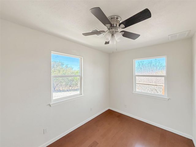 614 Red Oak Woods, Canyon Lake, TX 78133