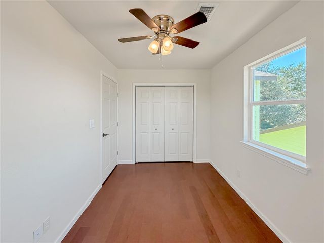 614 Red Oak Woods, Canyon Lake, TX 78133