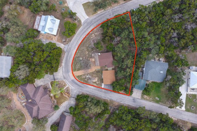 614 Red Oak Woods, Canyon Lake, TX 78133