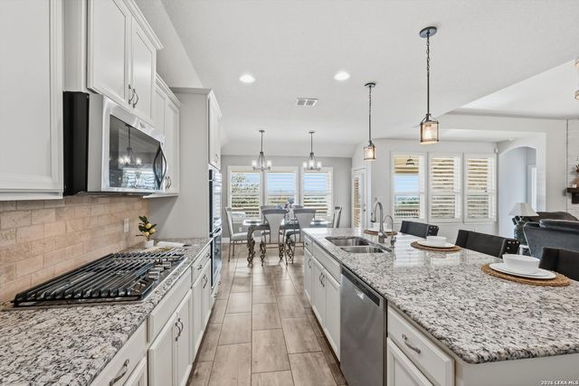 2814 Running Fawn, San Antonio, TX 78261