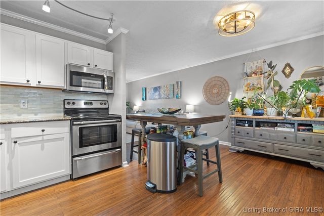 1242 Firwood Court, Jeffersonville, IN 47130