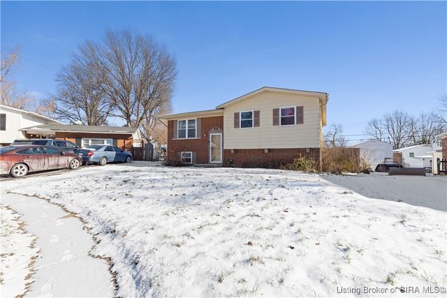 1242 Firwood Court, Jeffersonville, IN 47130