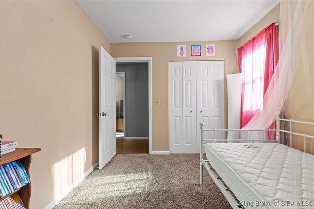 1242 Firwood Court, Jeffersonville, IN 47130