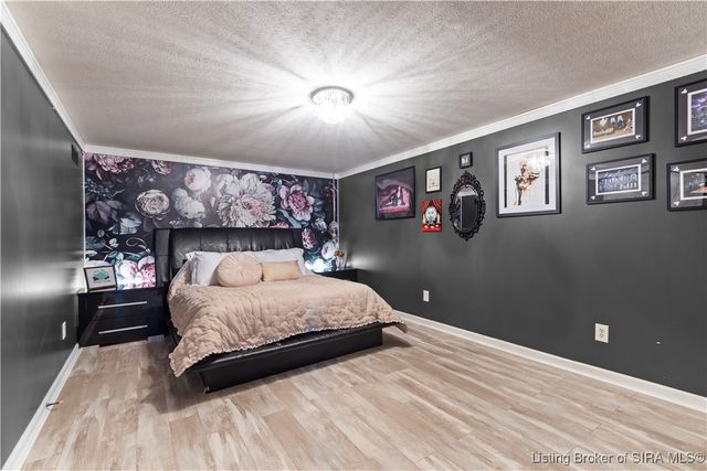 1242 Firwood Court, Jeffersonville, IN 47130