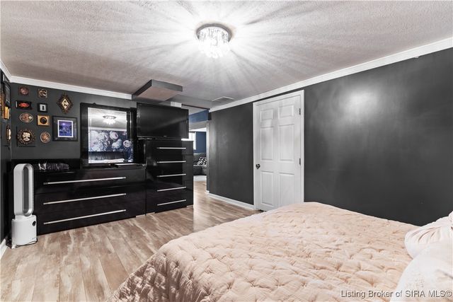 1242 Firwood Court, Jeffersonville, IN 47130