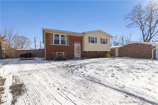 1242 Firwood Court, Jeffersonville, IN 47130