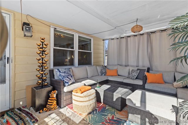 1242 Firwood Court, Jeffersonville, IN 47130