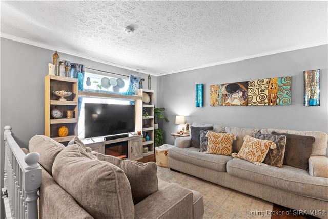 1242 Firwood Court, Jeffersonville, IN 47130