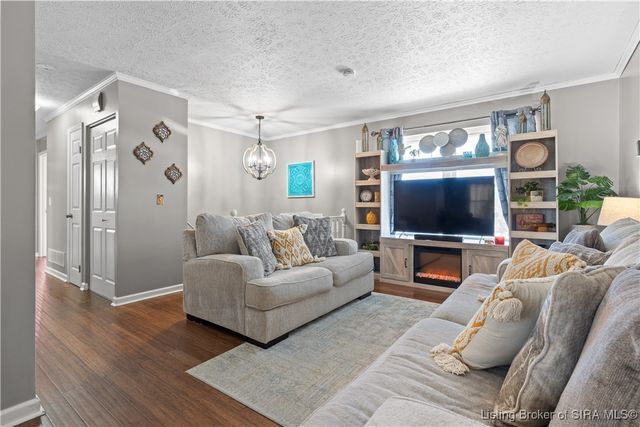 1242 Firwood Court, Jeffersonville, IN 47130