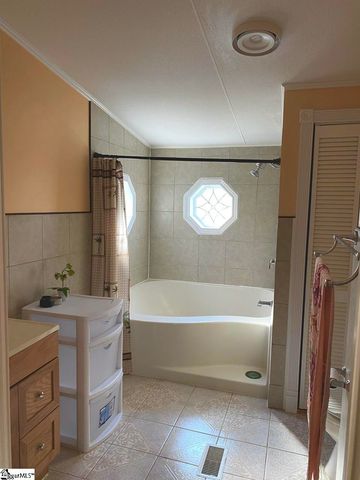 1080 Miller Farm Road, Inman, SC 29349