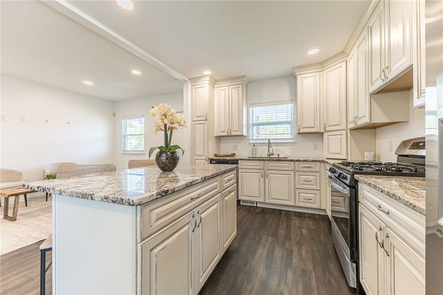 1201 Bay Street, Rochester, NY 14609