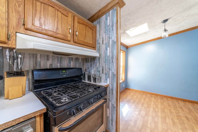 11327 N 550 E 7, Demotte, IN 46310