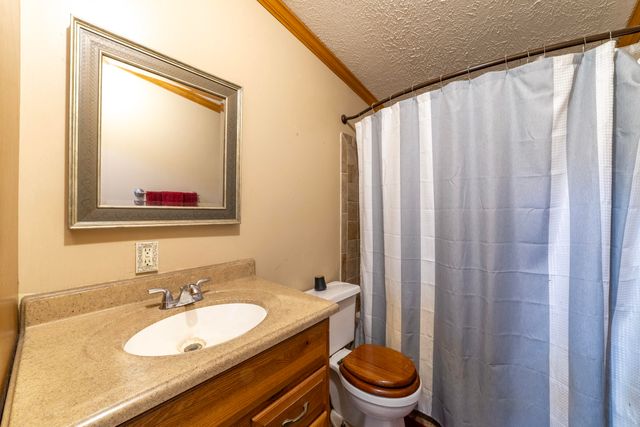 11327 N 550 E 7, Demotte, IN 46310