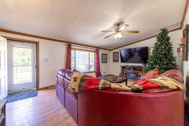 11327 N 550 E 7, Demotte, IN 46310