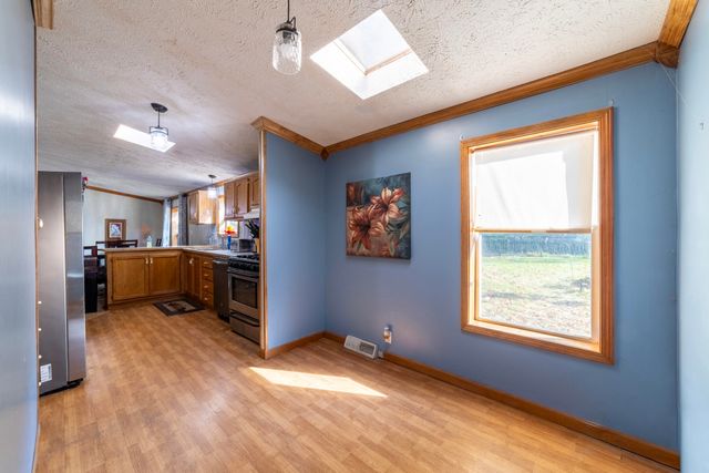 11327 N 550 E 7, Demotte, IN 46310