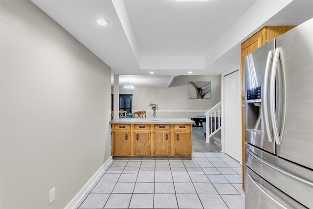 4042 Burns Road, Howell, MI 48855