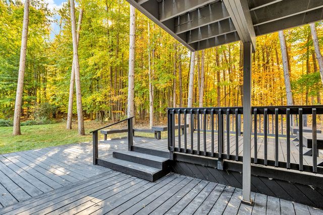 4042 Burns Road, Howell, MI 48855