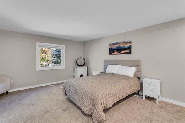4042 Burns Road, Howell, MI 48855