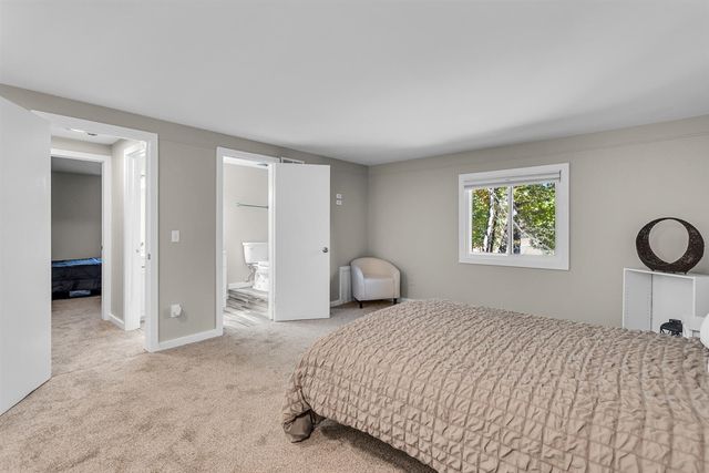 4042 Burns Road, Howell, MI 48855
