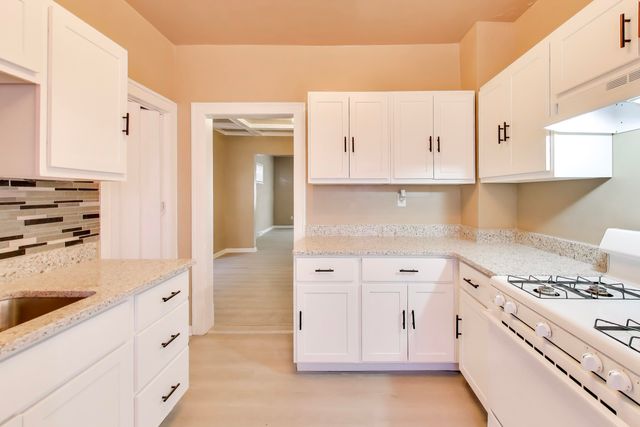 329 Pierce Street, Gary, IN 46402