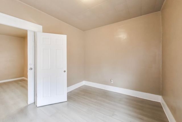 329 Pierce Street, Gary, IN 46402