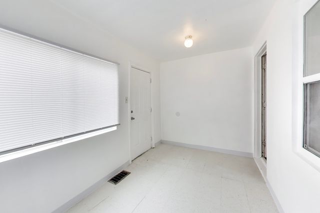 329 Pierce Street, Gary, IN 46402