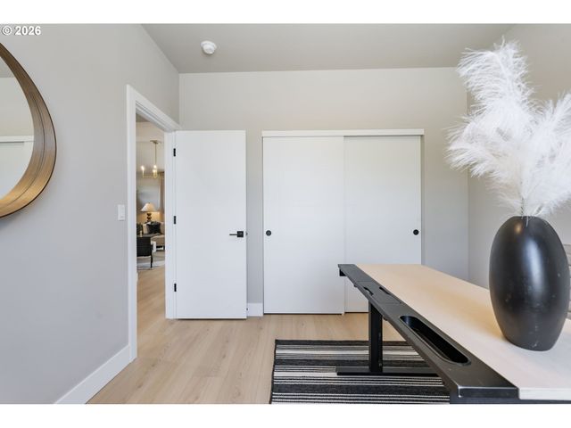 17007 Ne 95TH Cir, Vancouver, WA 98682