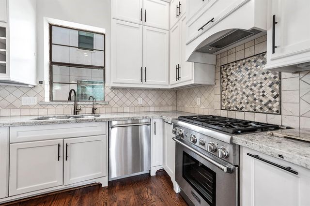 5733 Winsome Lane, Houston, TX 77057