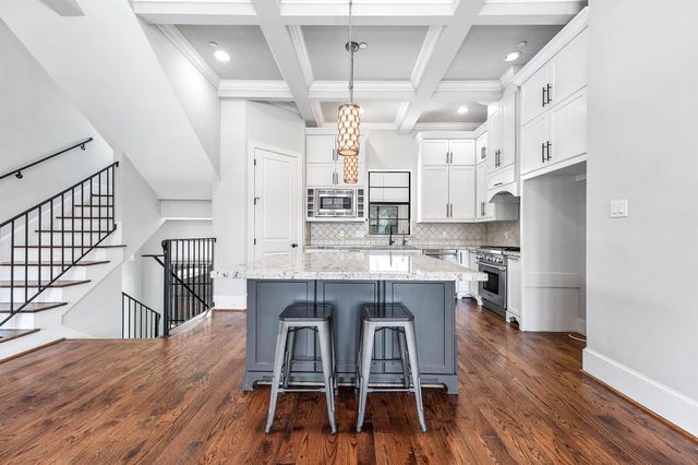 5733 Winsome Lane, Houston, TX 77057