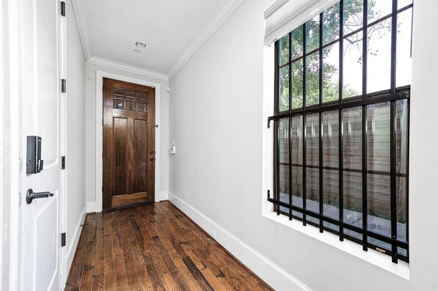 5733 Winsome Lane, Houston, TX 77057