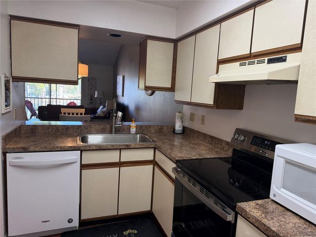 6519 SPRING FLOWER DRIVE 22, New Port Richey, FL 34653