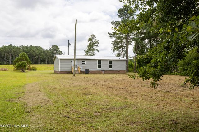 865 Cecil Odie Road, Clinton, NC 28328